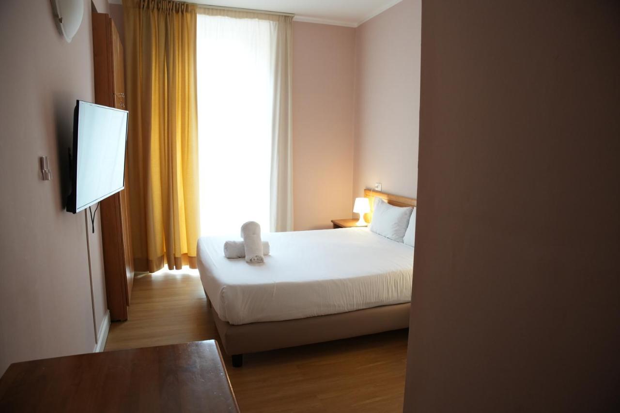 Hotel Montevecchio Turin Bagian luar foto