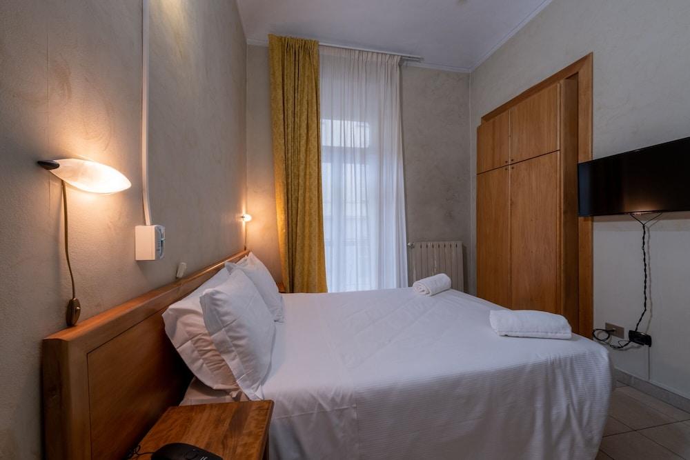 Hotel Montevecchio Turin Bagian luar foto