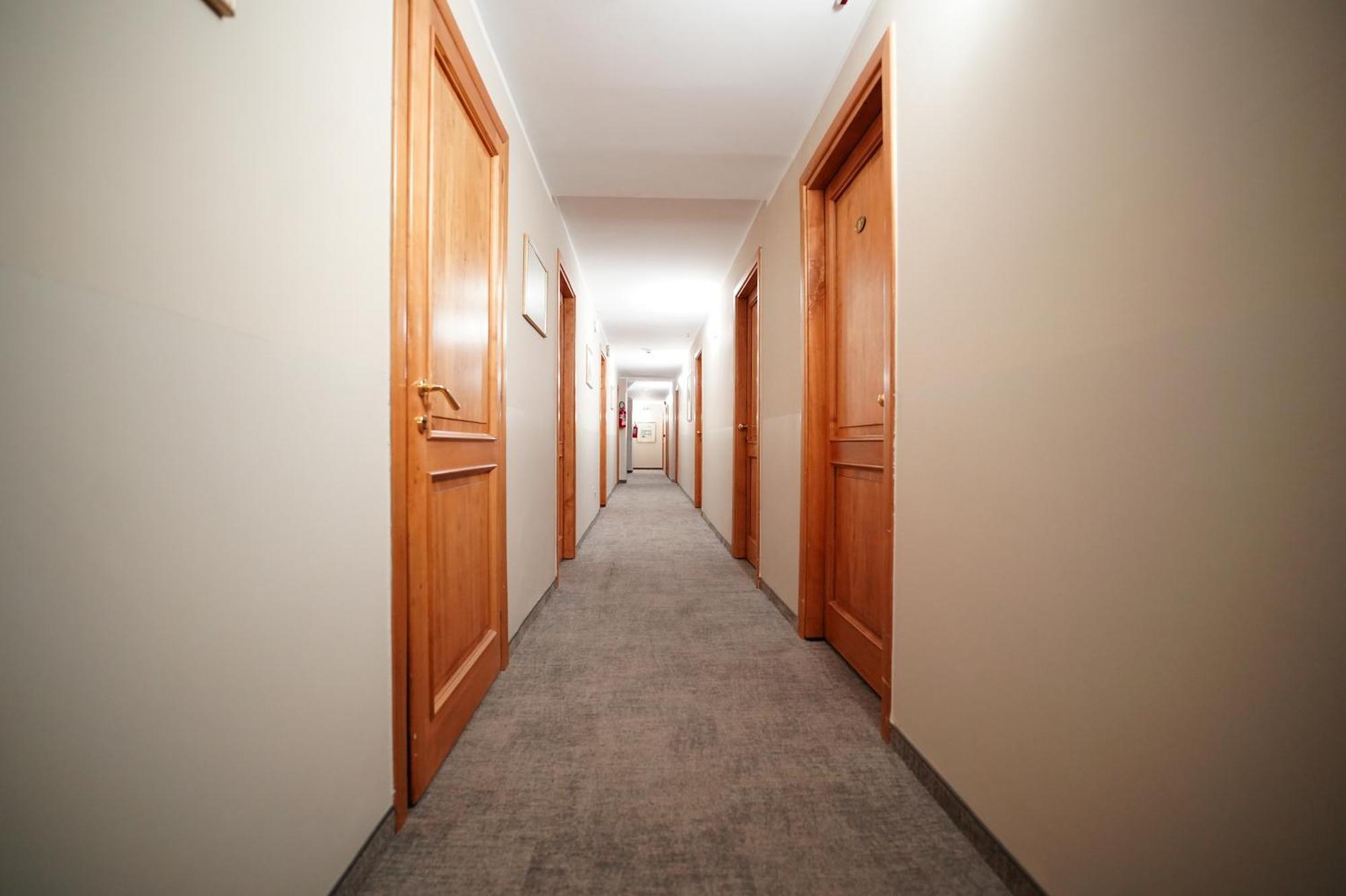 Hotel Montevecchio Turin Bagian luar foto