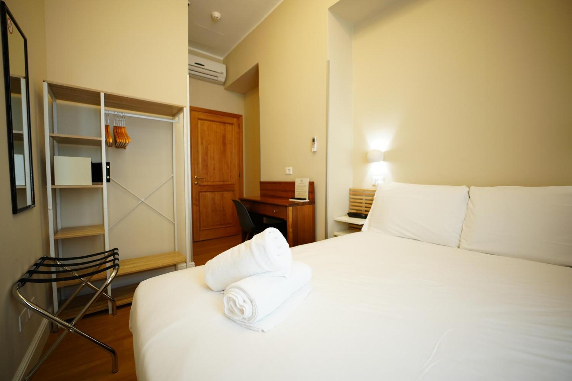 Hotel Montevecchio Turin Bagian luar foto