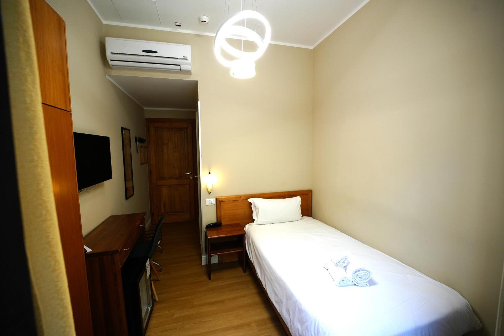 Hotel Montevecchio Turin Bagian luar foto