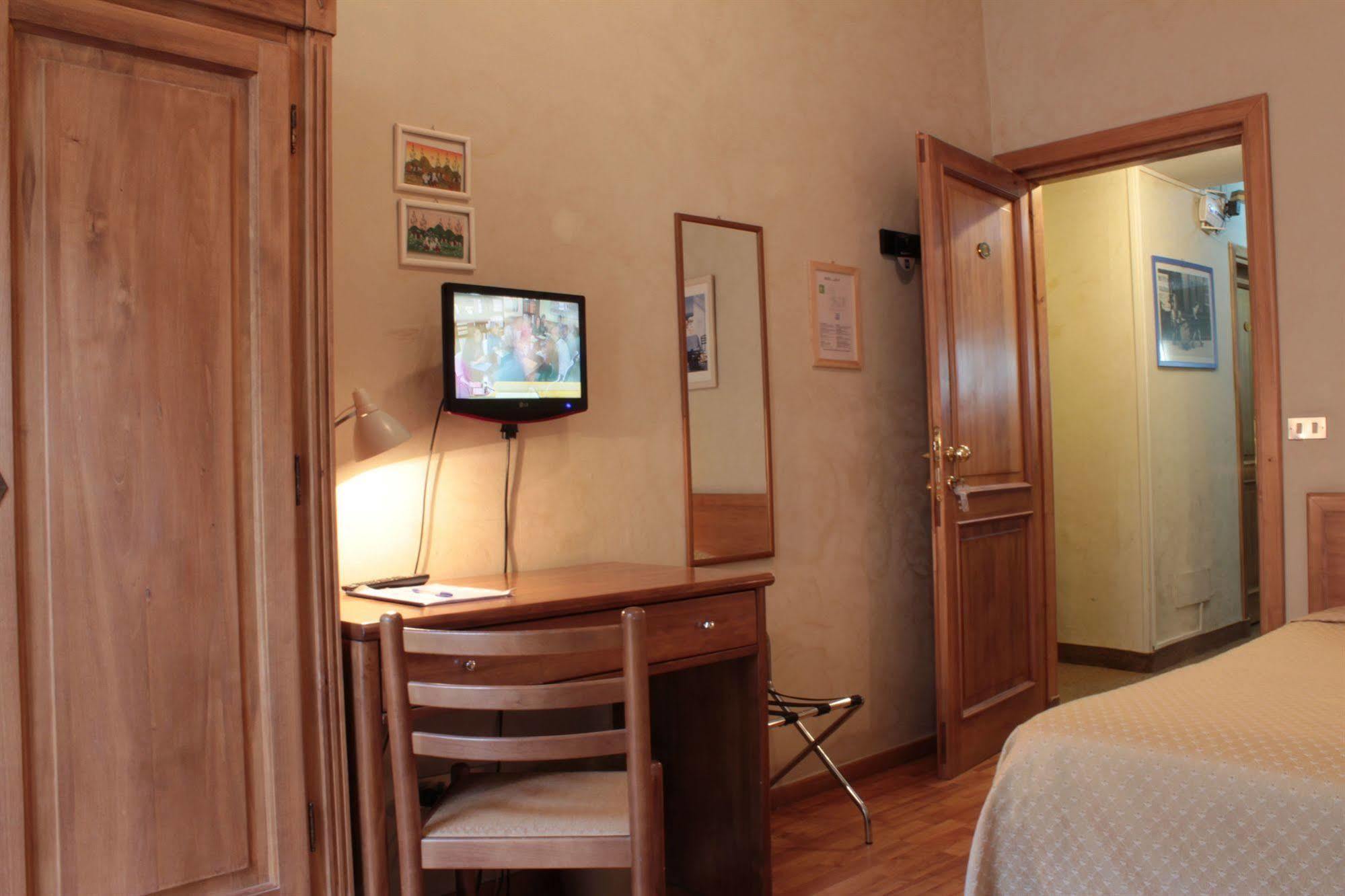 Hotel Montevecchio Turin Bagian luar foto