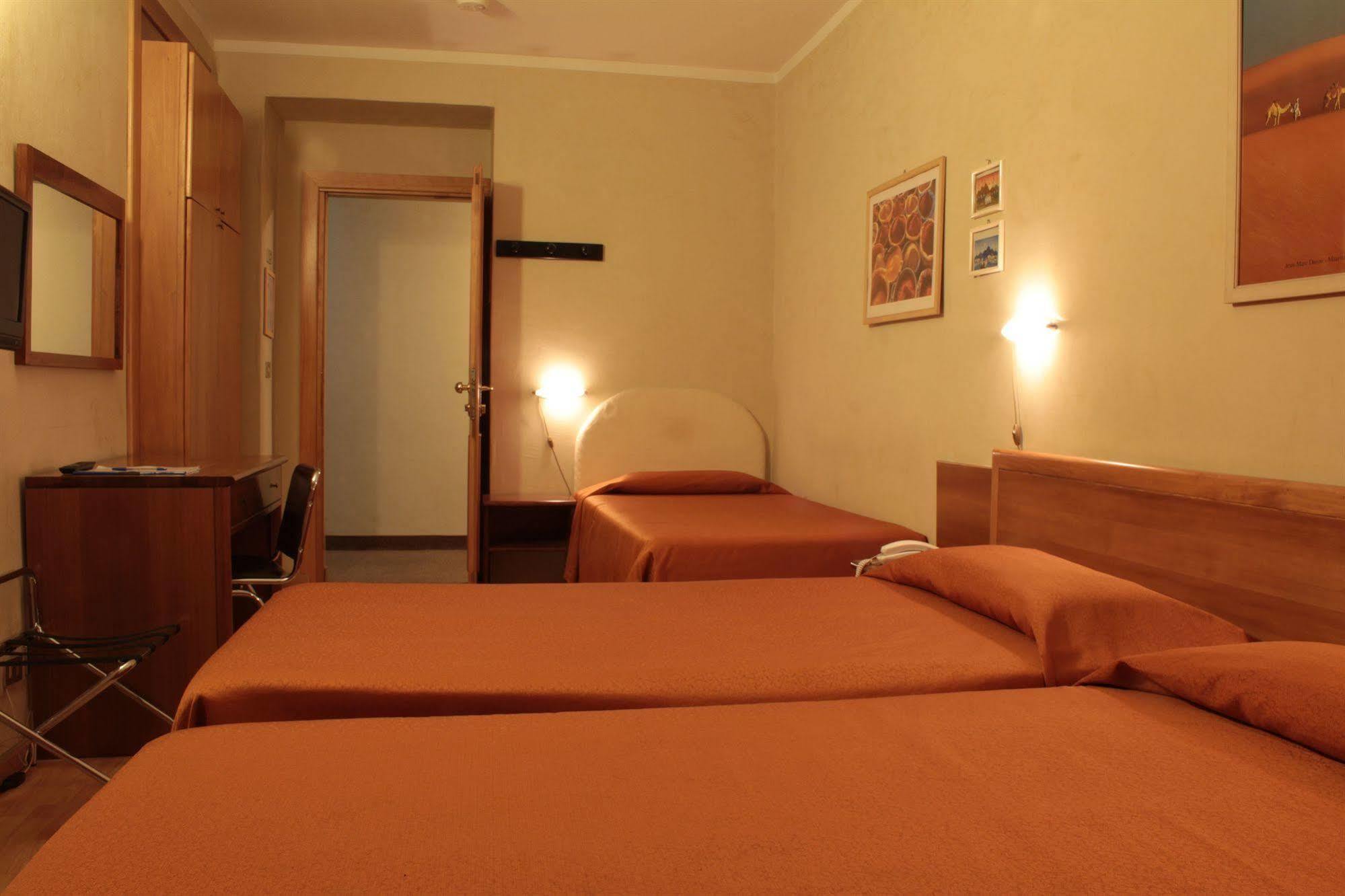 Hotel Montevecchio Turin Bagian luar foto